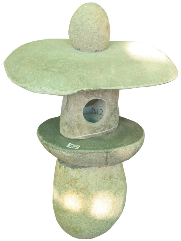 Домик фонарь из камня - фото